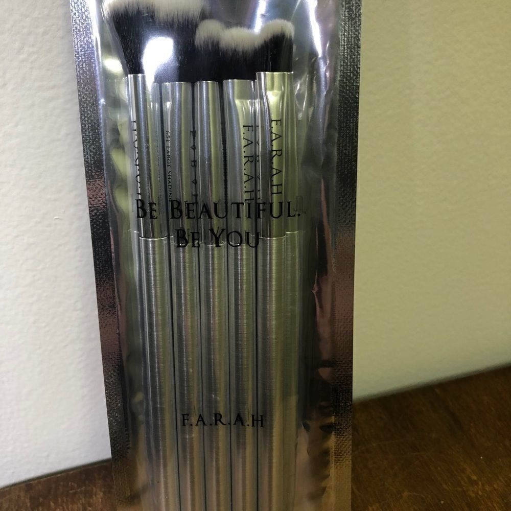 FARAH brushes - Picture 4 of 4